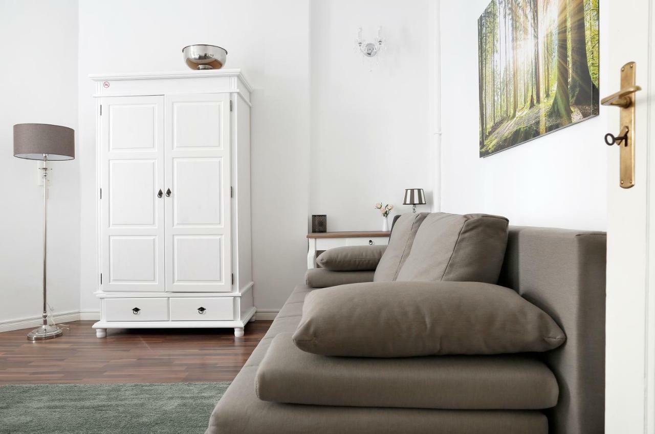 Droy By Rockchair Apartments L Superhost Status L 2 Bedroom Boxspringbeds Next To Center "Kurfuerstendamm" - Cozy Family & Business Flair Welcomes You! Berlim Exterior foto