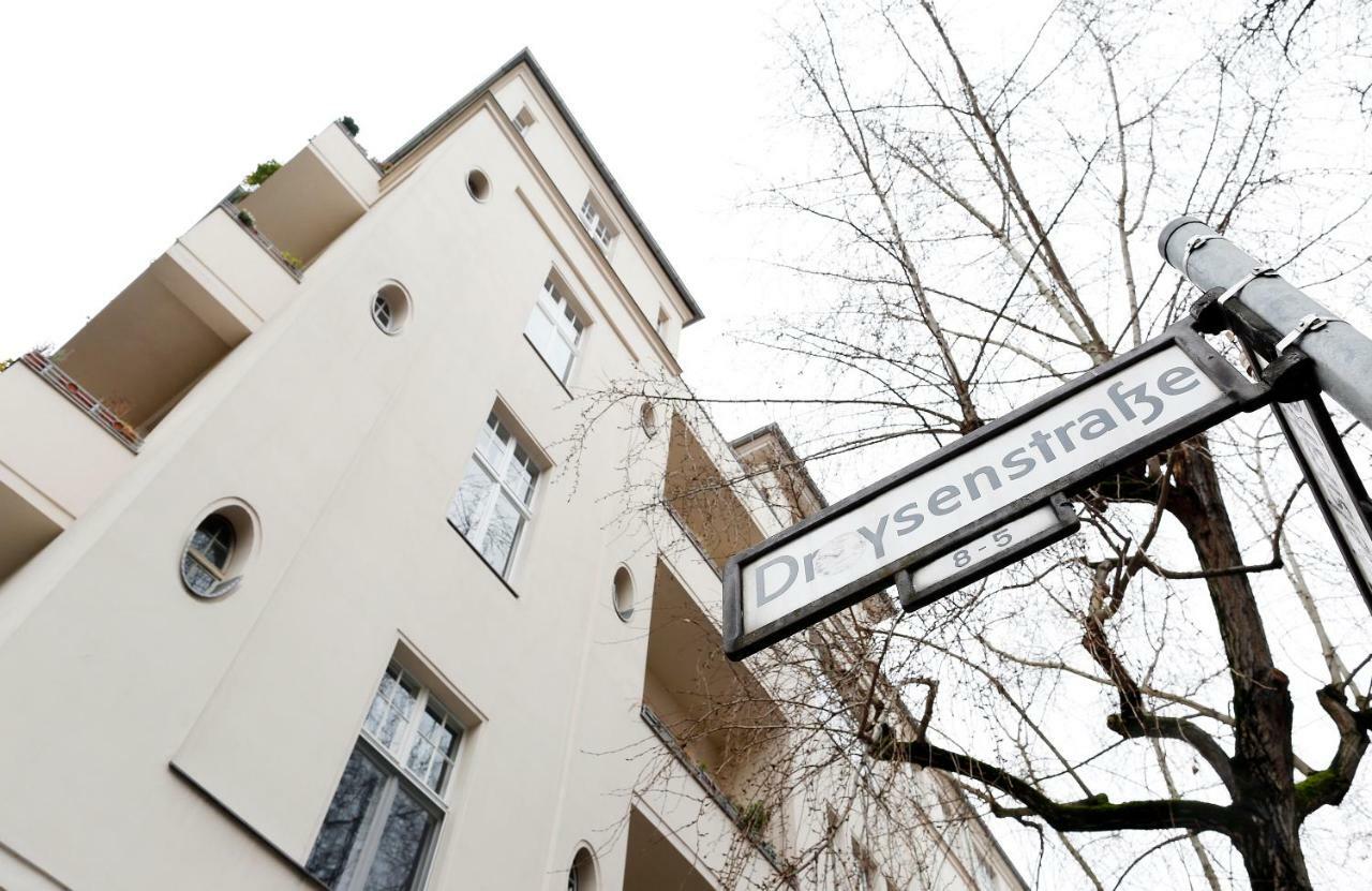 Droy By Rockchair Apartments L Superhost Status L 2 Bedroom Boxspringbeds Next To Center "Kurfuerstendamm" - Cozy Family & Business Flair Welcomes You! Berlim Exterior foto